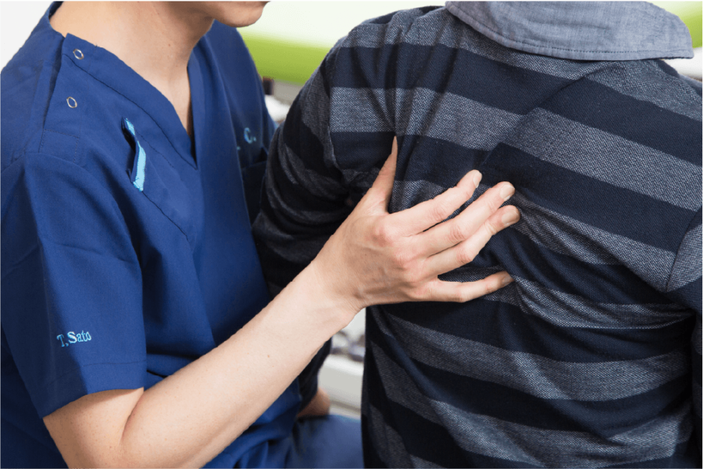 リハビリをしている